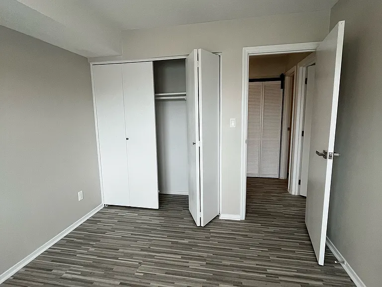 Green Valley Apartments — Photo 24