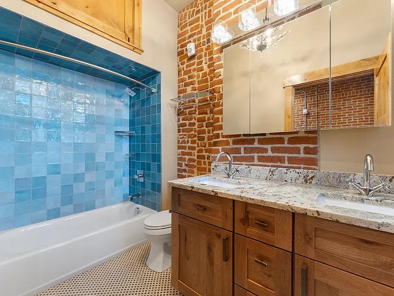 1128 N Grant St #101 — Photo 19