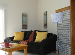 2133 1st Ave APT 4, Hibbing, MN 55746