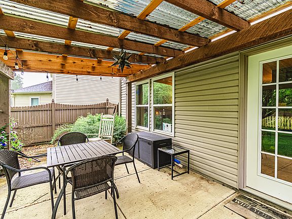 4th image of 9311 Amberleigh Dr