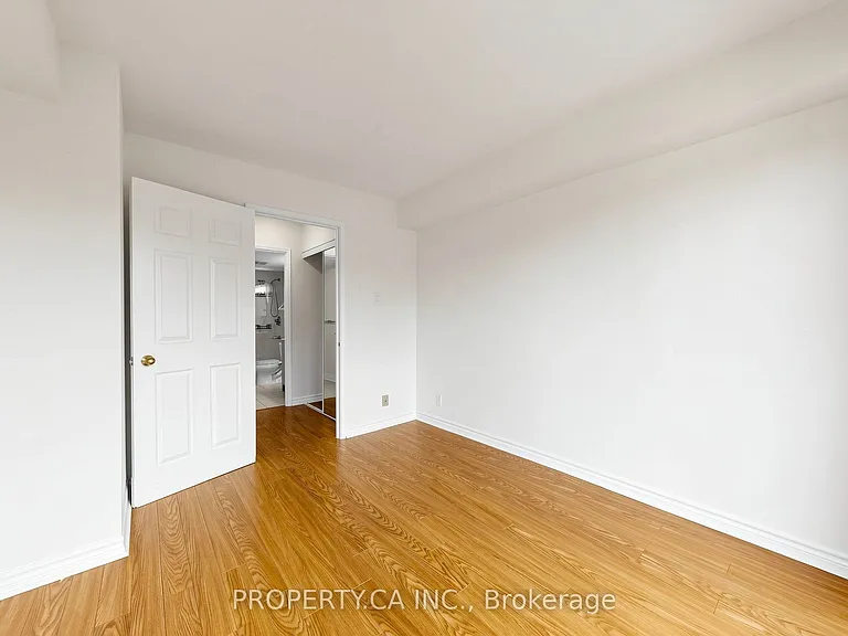456 College St #310 — Photo 13