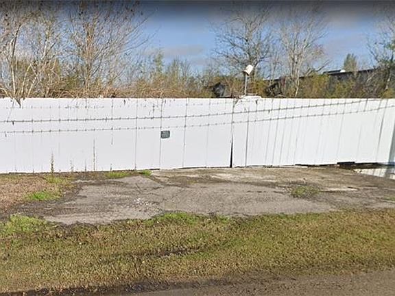 3rd image of 150 Almedia Plantation Dr