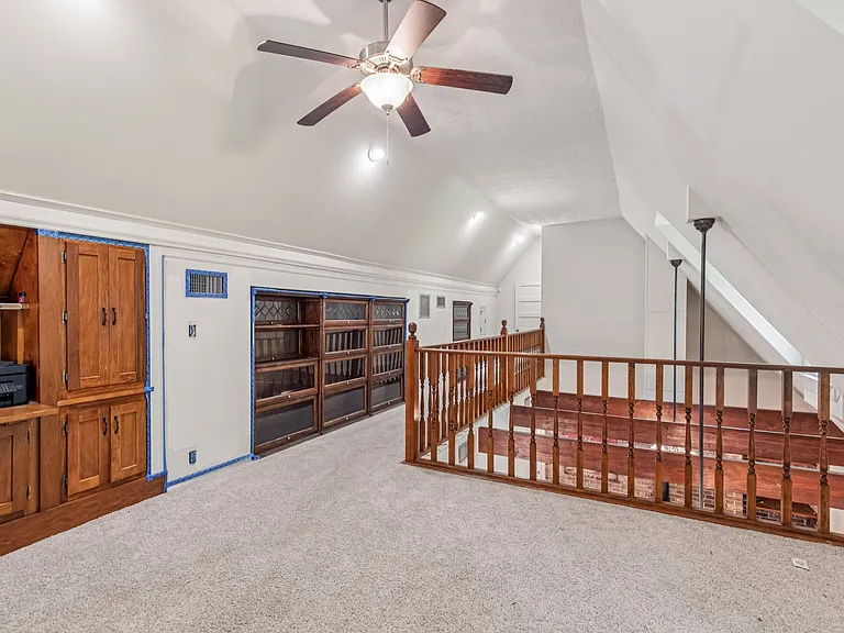 5210 River Park Villas Dr — Photo 36