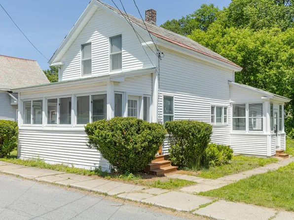 29 Center Street, Walpole, NH 03609