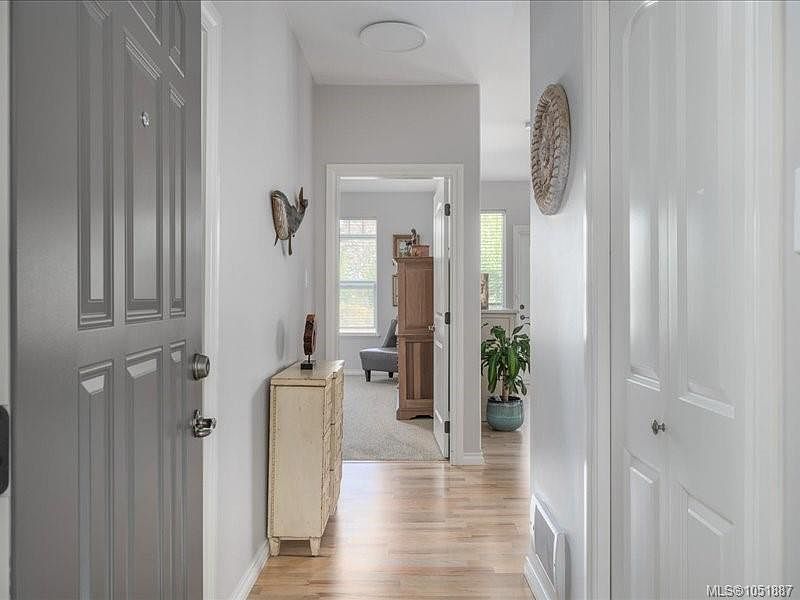 1st image of 399 Wembley Rd #107