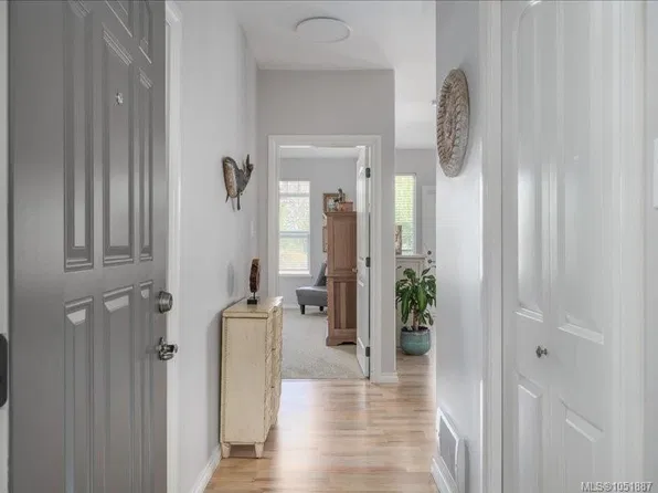 399 Wembley Rd #107, Parksville, BC V9P 0A6