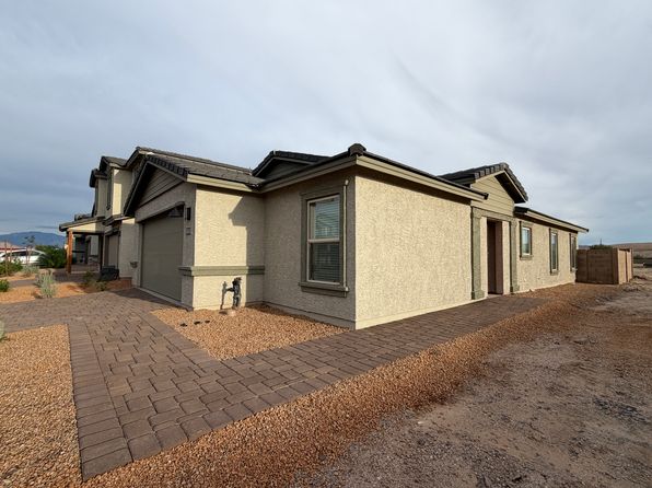 10443 W Guildford Ln
