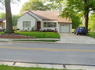 35771 Roberts Rd, Eastlake, OH 44095