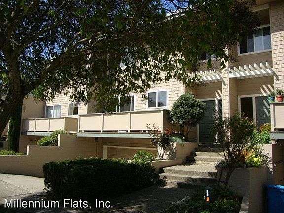 3rd image of 310 Carlos Ave