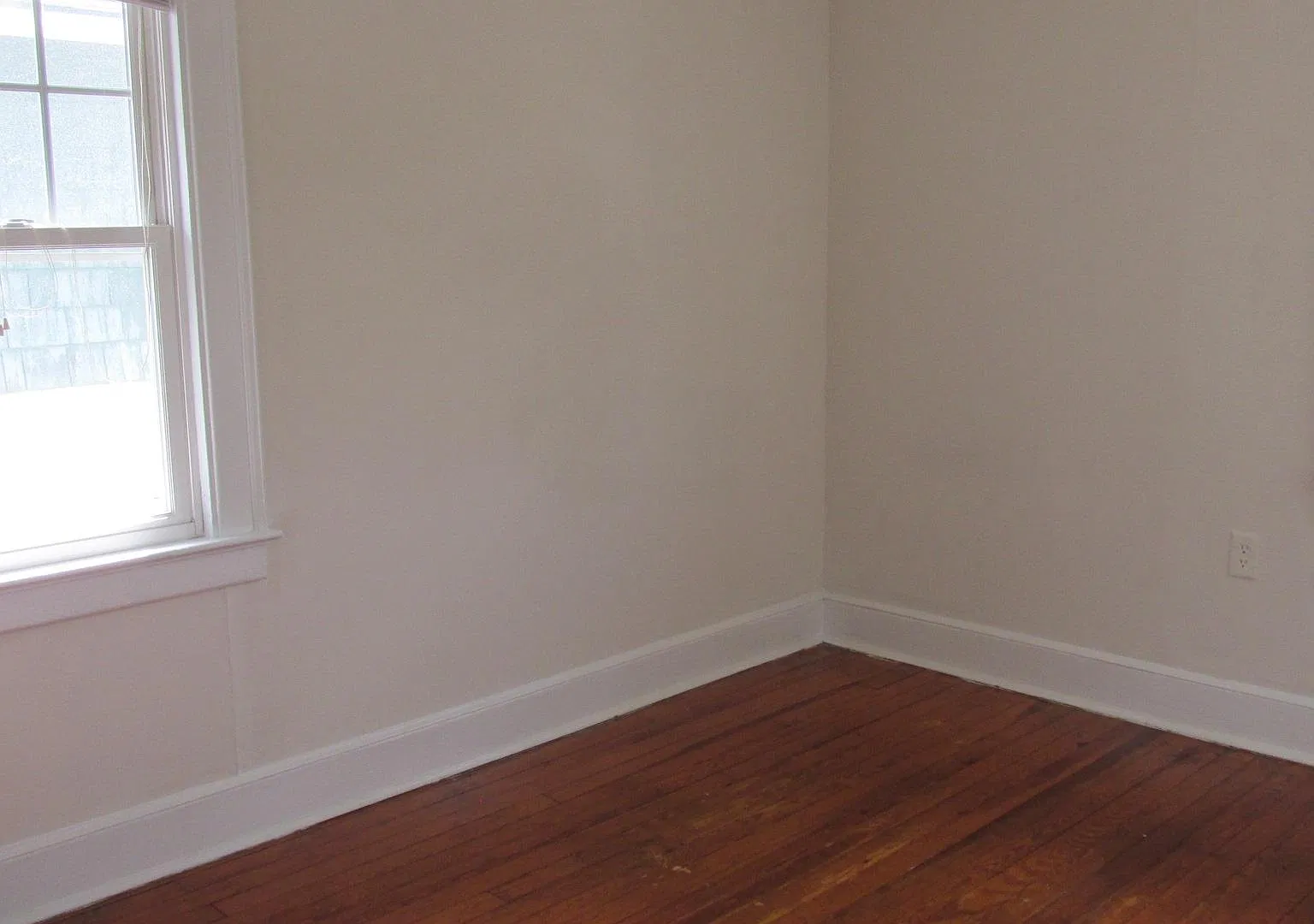 3 bed, 1250 sqft, $3,000 — Photo 3
