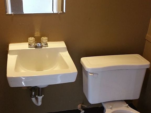 4th image of 3744 Cambridge Station Dr