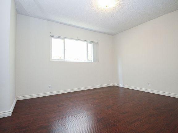 5th image of 12231 Moorpark St APT 2
