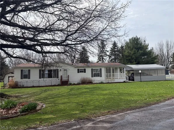 5852 Cleveland Rd #22, Wooster, OH 44691