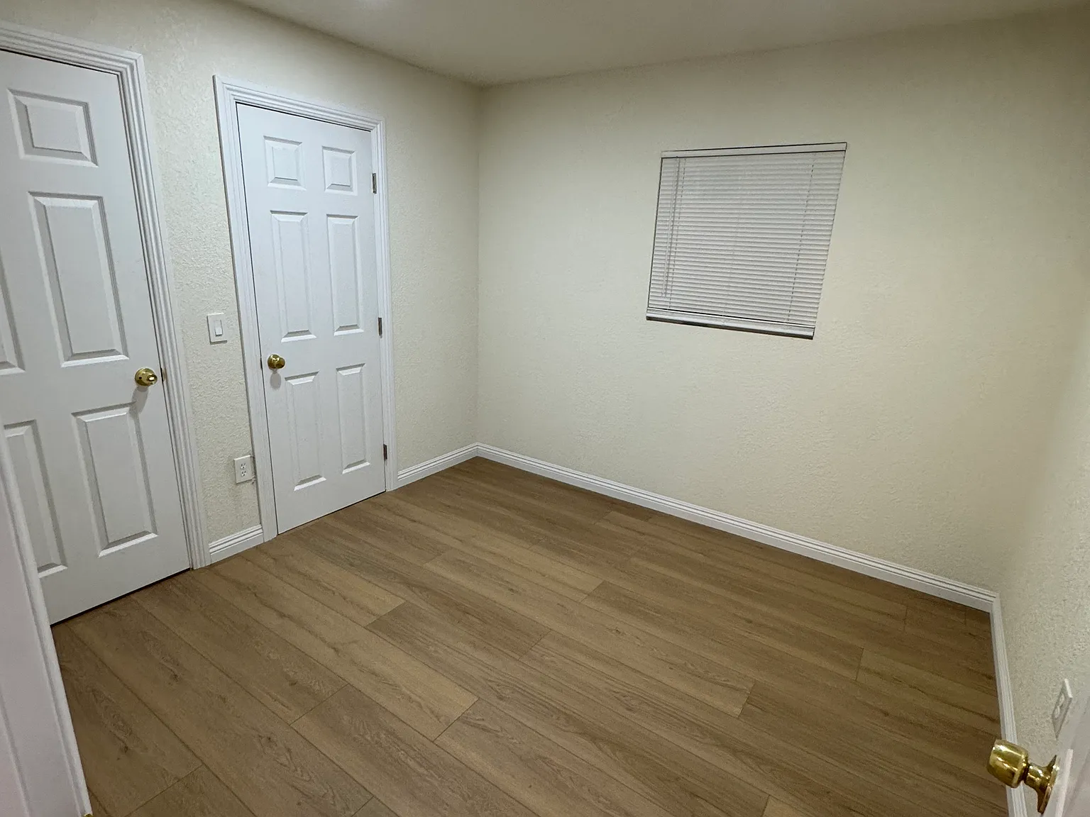 2 bed, 900 sqft, $2,600 — Photo 4