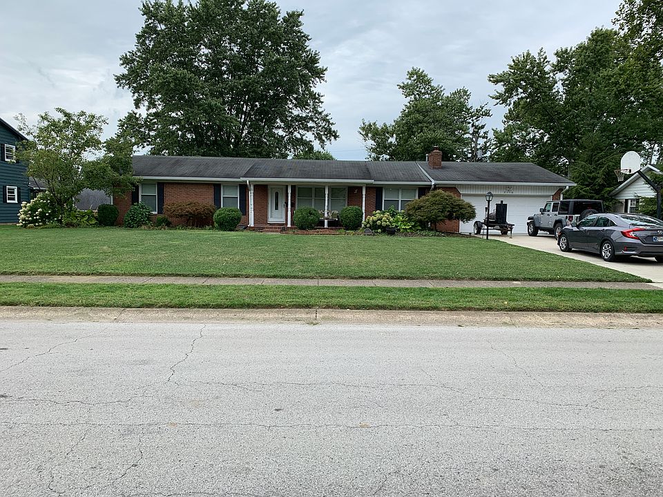2nd image of 2110 Terrace Ln