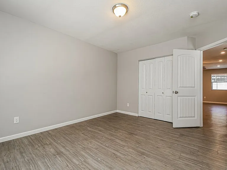 3825 E Frances Ln — Photo 13