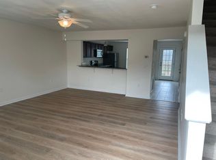 6774 Village Green Dr, Roanoke, VA 24019
