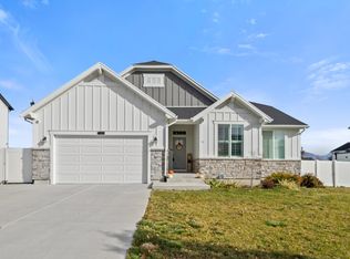 7493 S Lace Wood Dr, West Jordan, UT 84084