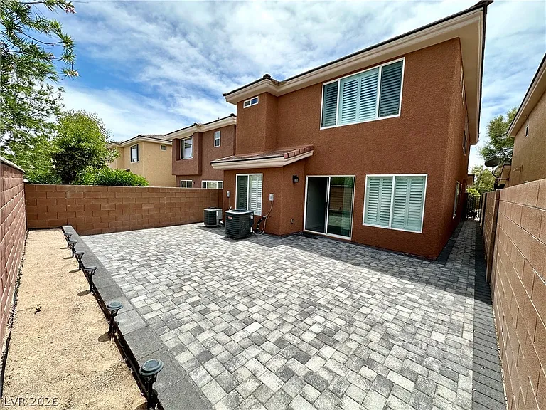 8020 Allensford Ave — Photo 24