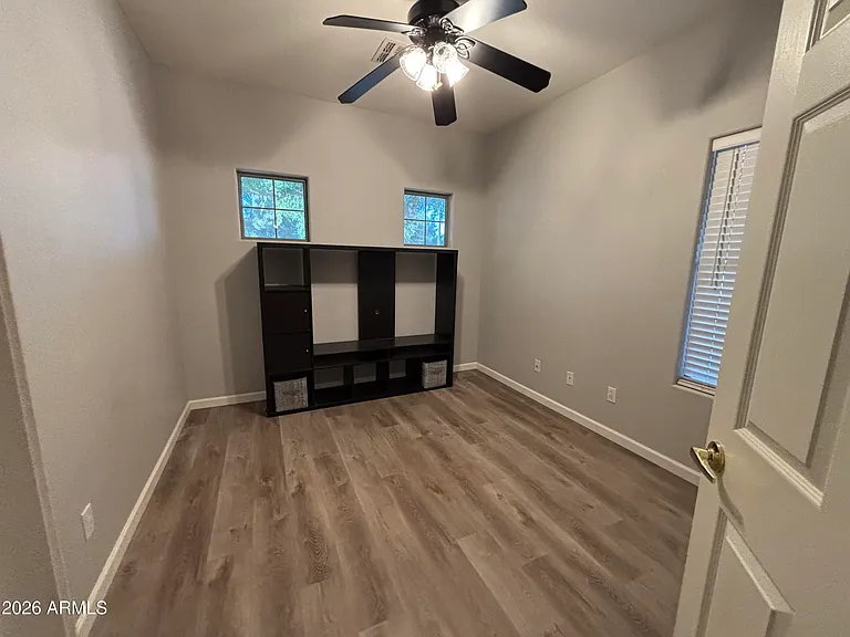 948 E Savannah Dr — Photo 21