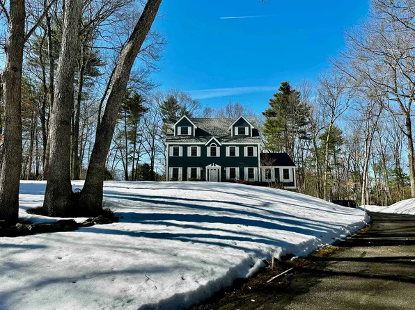 28 Peaslee Court, Hampstead, NH 03841