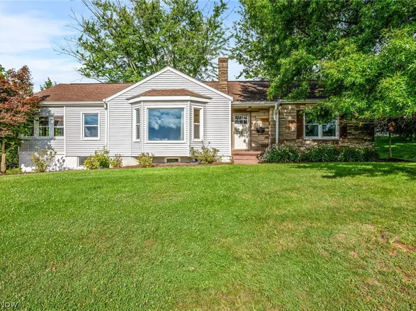 217 Harbel Dr, Saint Clairsville, OH 43950