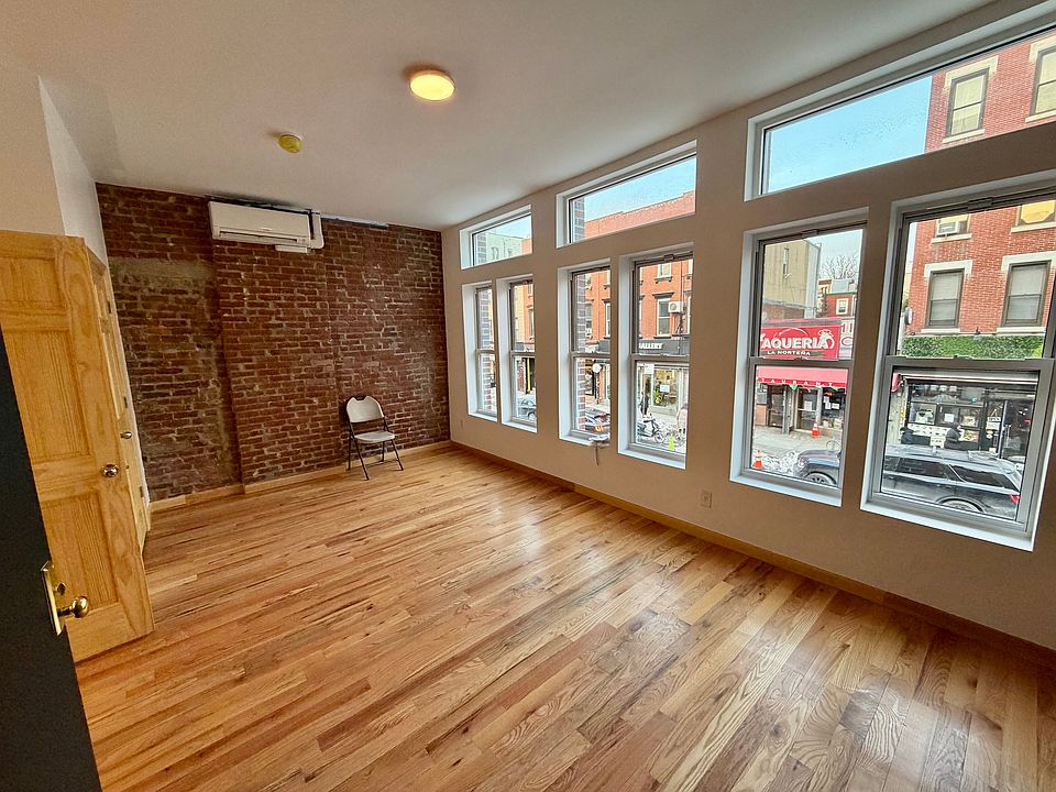 1st image of 663 Manhattan Ave #3