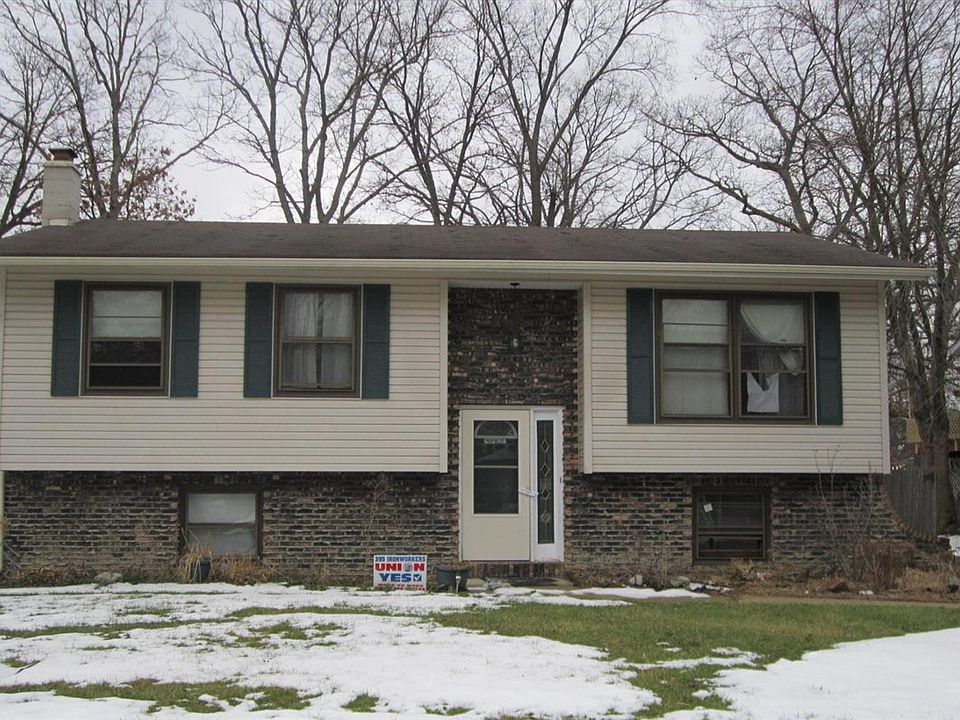 1st image of 257 Woodland Ln