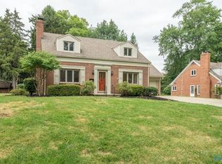 2211 Dundas Rd, Toledo, OH 43606