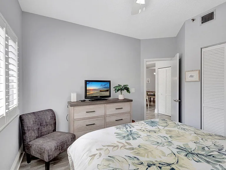 200 Waterway Rd #109 — Photo 27