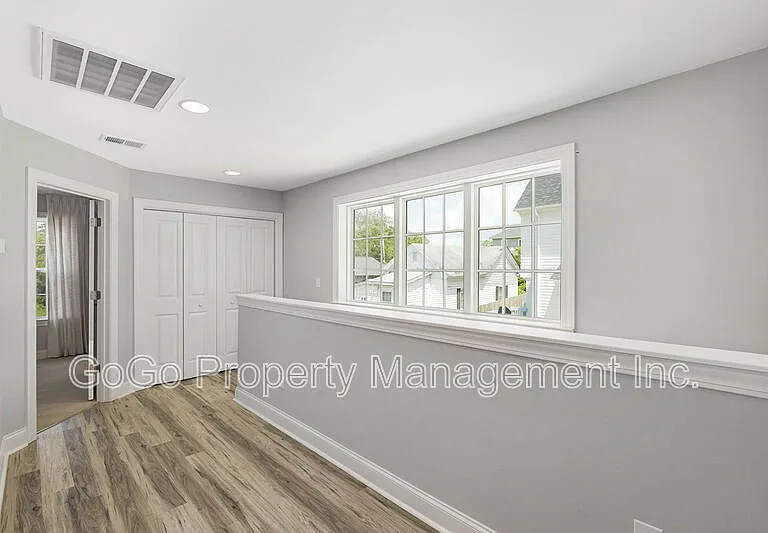 188 Silver Hill St — Photo 11