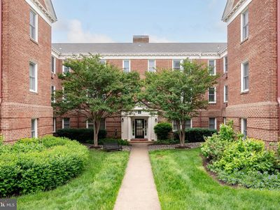 906 S Washington St APT 101, Alexandria, VA, 22314