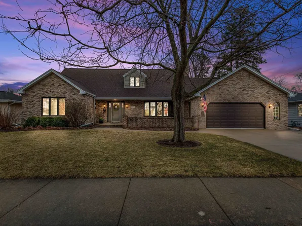 974 Grove St, Neenah, WI 54956