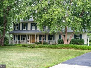 221 Heritage Dr, Columbus, NJ 08022