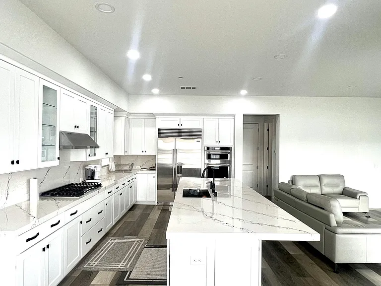 472 Halcyon Pl — Photo 7