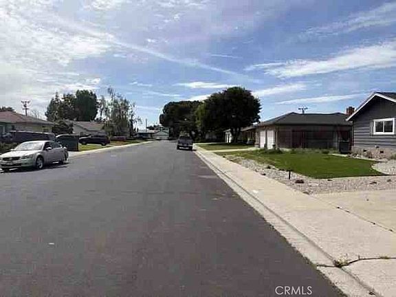 5th image of 1275 Armstrong Dr