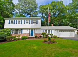 204 Eastgate Dr, Cheshire, CT 06410