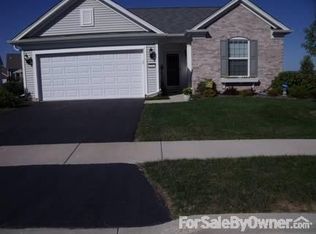 2787 Beacon Point Cir, Elgin, IL 60124