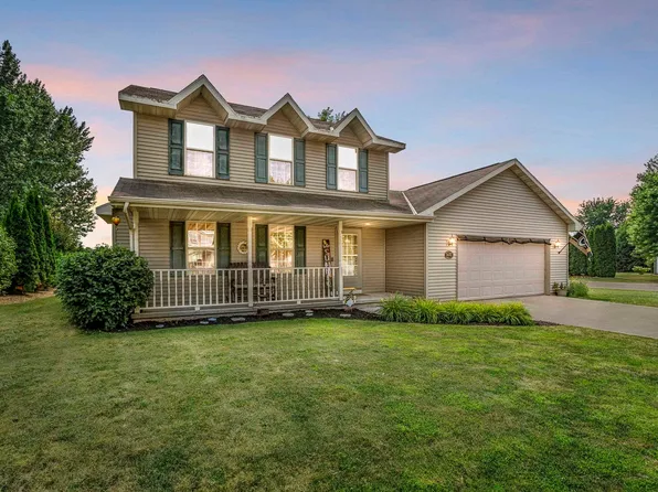 W6355 Dogwood Ln, Menasha, WI 54952