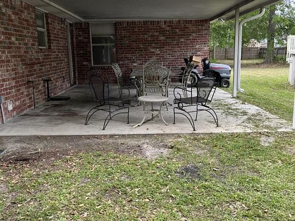5th image of 61272 Magnolia Dr