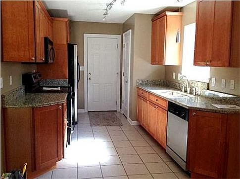 4th image of 402 Pristine Water Ln