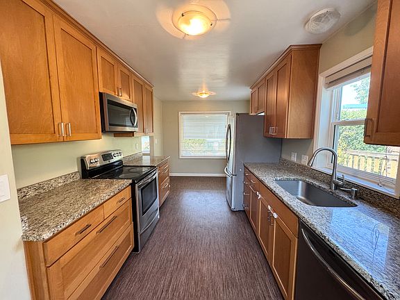 5th image of 4508 12th Ave S