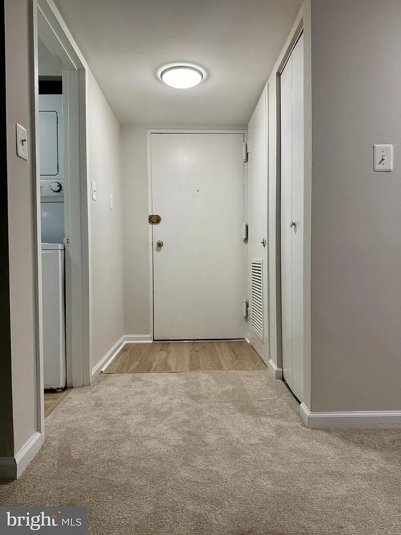 2 bed, 1.0 bath, 993 sqft, $2,100 — Photo 3