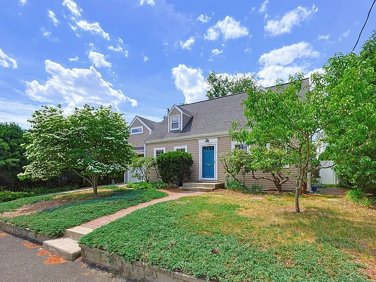 11 Hatfield Rd — Photo 35