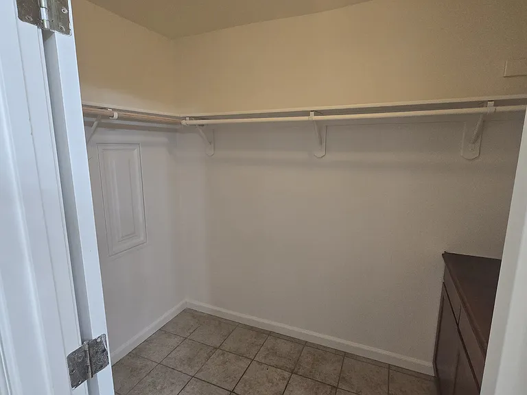 708 Eucalyptus Ave — Photo 44