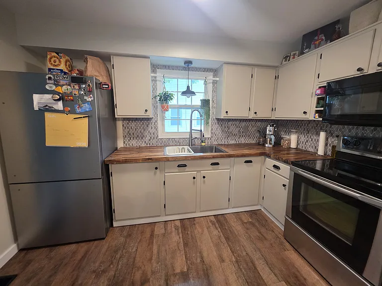 428 Gladstone Rd — Photo 10