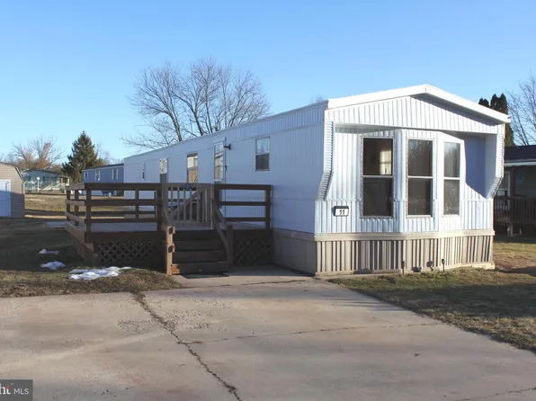 11 Misty Ln, Middletown, PA 17057