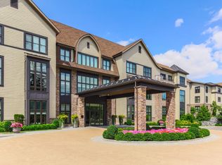 120 Old Post Rd #PENTHOUSE D-406, Rye, NY 10580