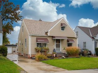 14901 Krems Ave, Maple Heights, OH 44137