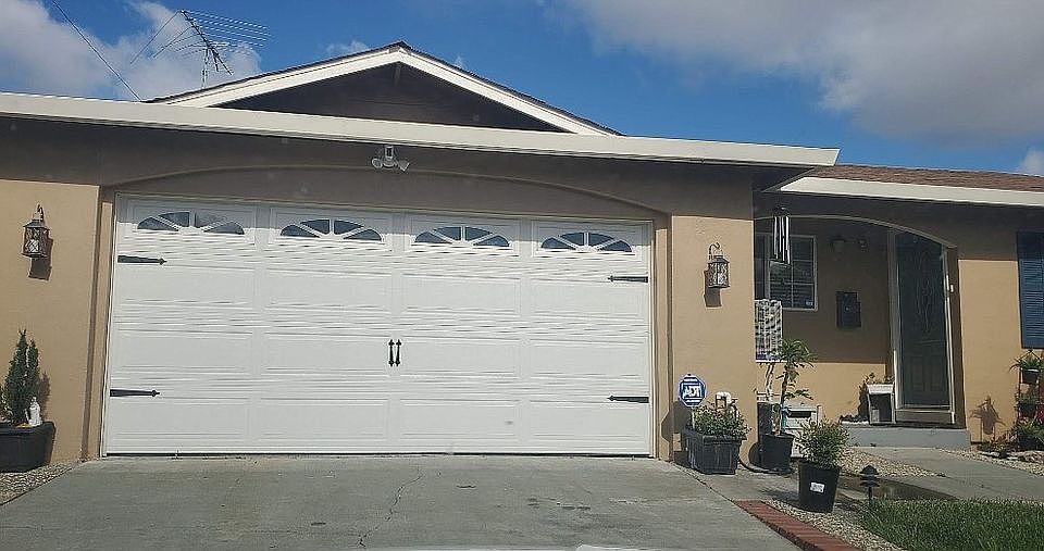 1st image of 4629 Aptos Ave